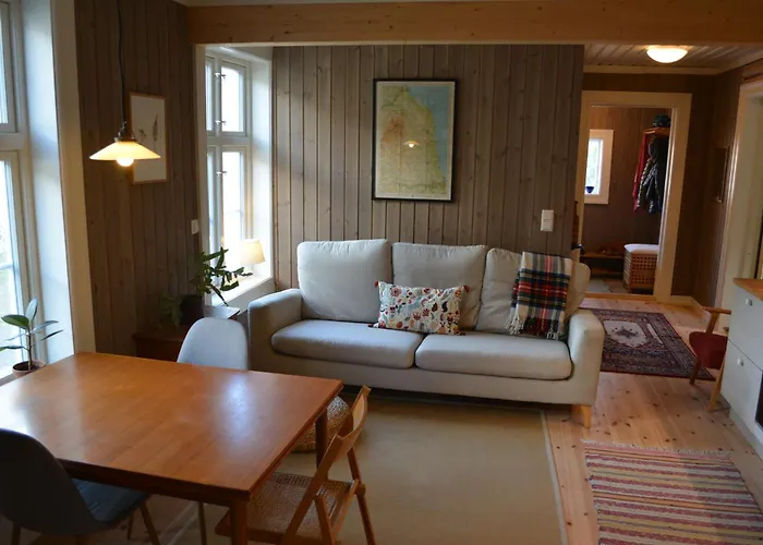 Apotekbygget Несбиен